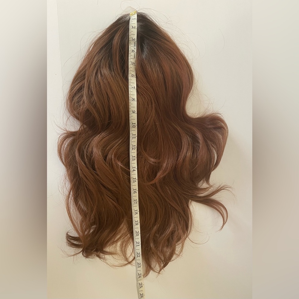 Chelsey Smith Crowns NWT Mystery 3 Wig Standard Cap - Picture 9 of 13